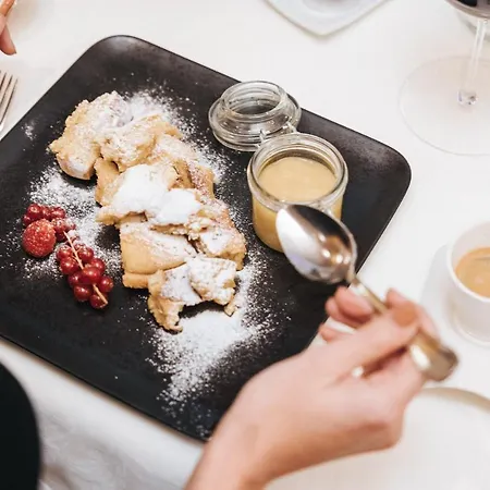 Superior Schneider Ski-in & Ski-out Hotel Obertauern