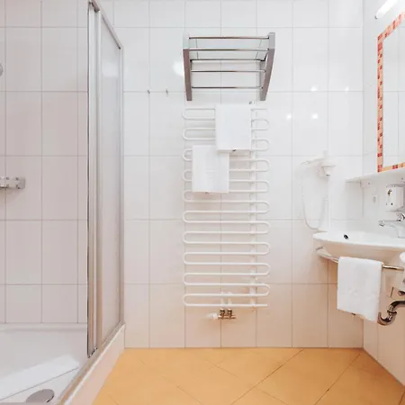 Superior Schneider 4*